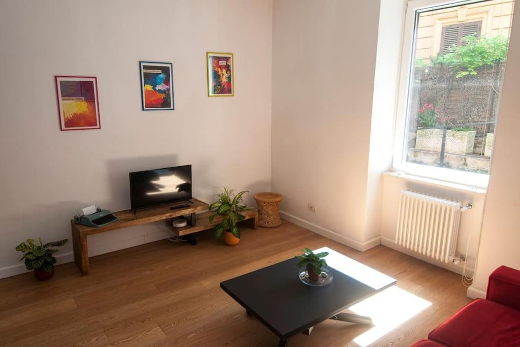 Perfect Hideout In Trastevere Apartment